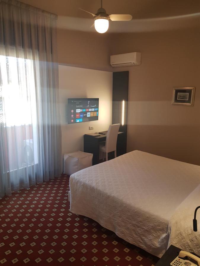 Boario Terme Hotel Diana מראה חיצוני תמונה