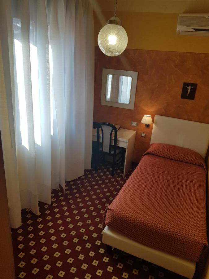 Boario Terme Hotel Diana מראה חיצוני תמונה