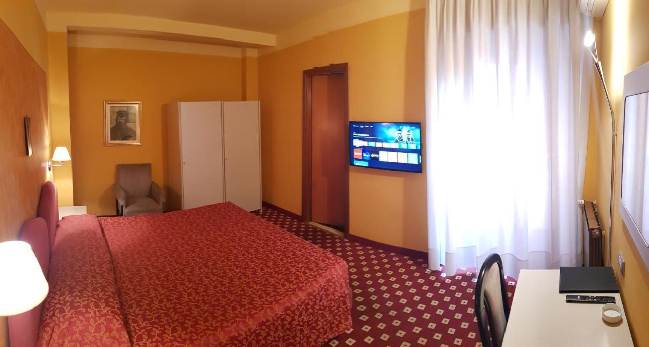 Boario Terme Hotel Diana מראה חיצוני תמונה